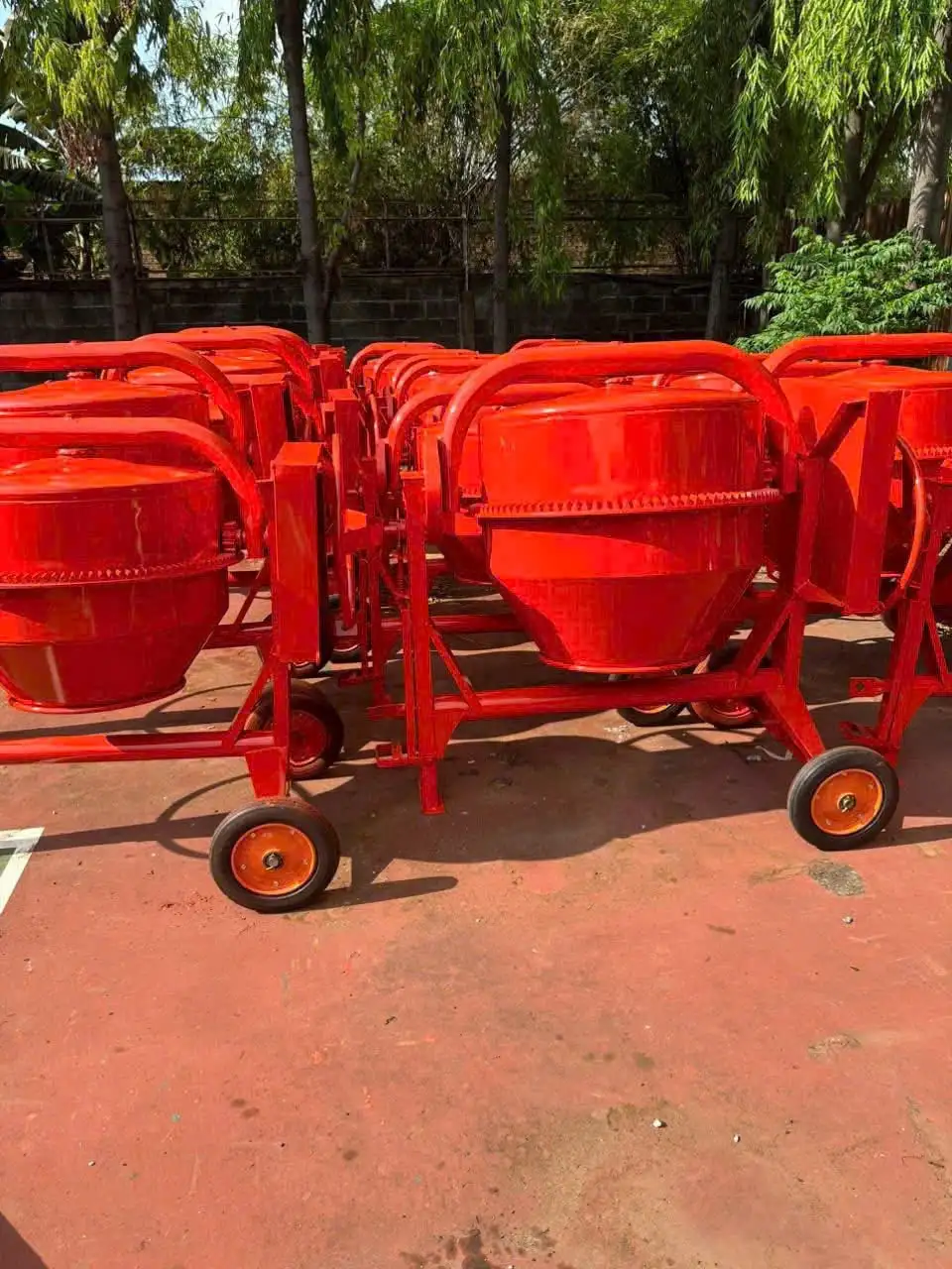 Máy trộn bê tông quả lê