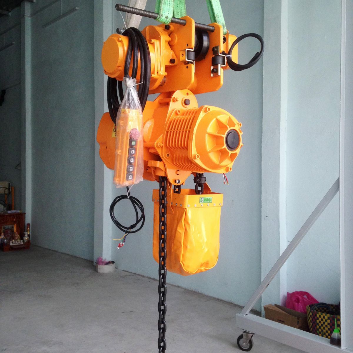 Pa lăng xích điện di chuyển 1 tấn