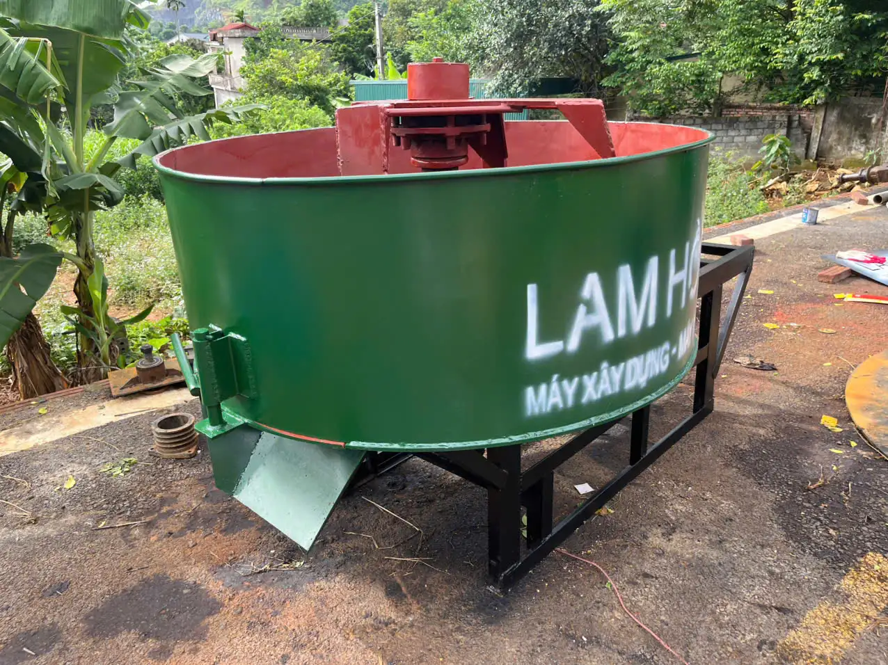 Máy trộn bê tông 200L | Giải pháp trộn vữa hiệu quả cho công trình nhỏ