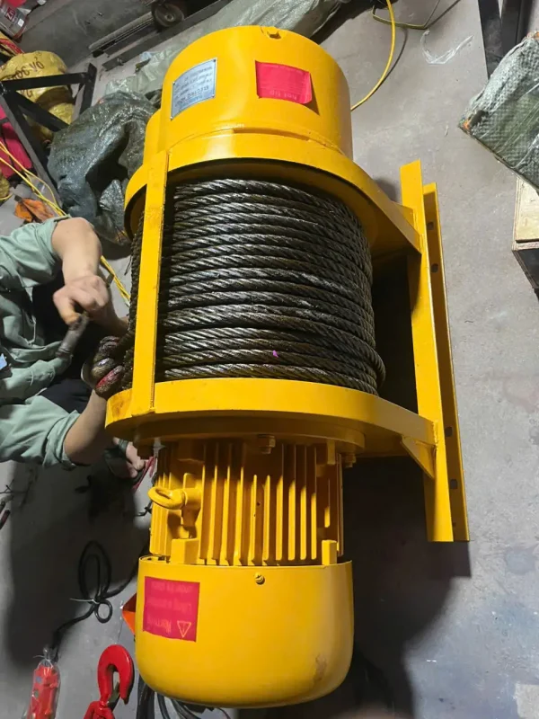 Tời kéo mặt đất 3 tấn JM3